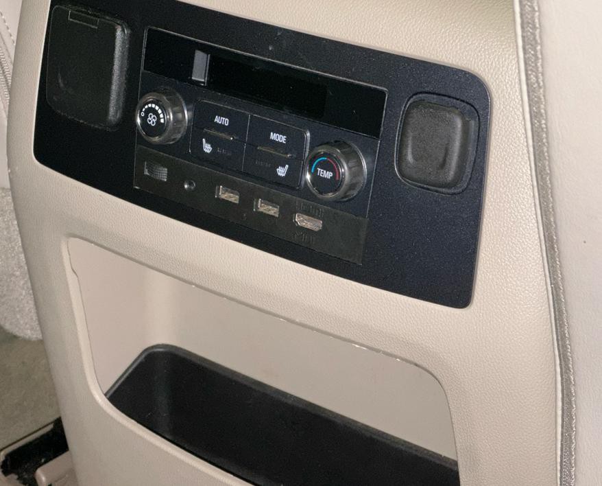 2017 GMC Yukon Image 16