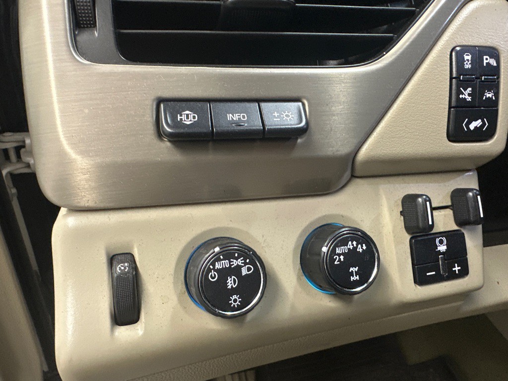 2017 GMC Yukon Image 27