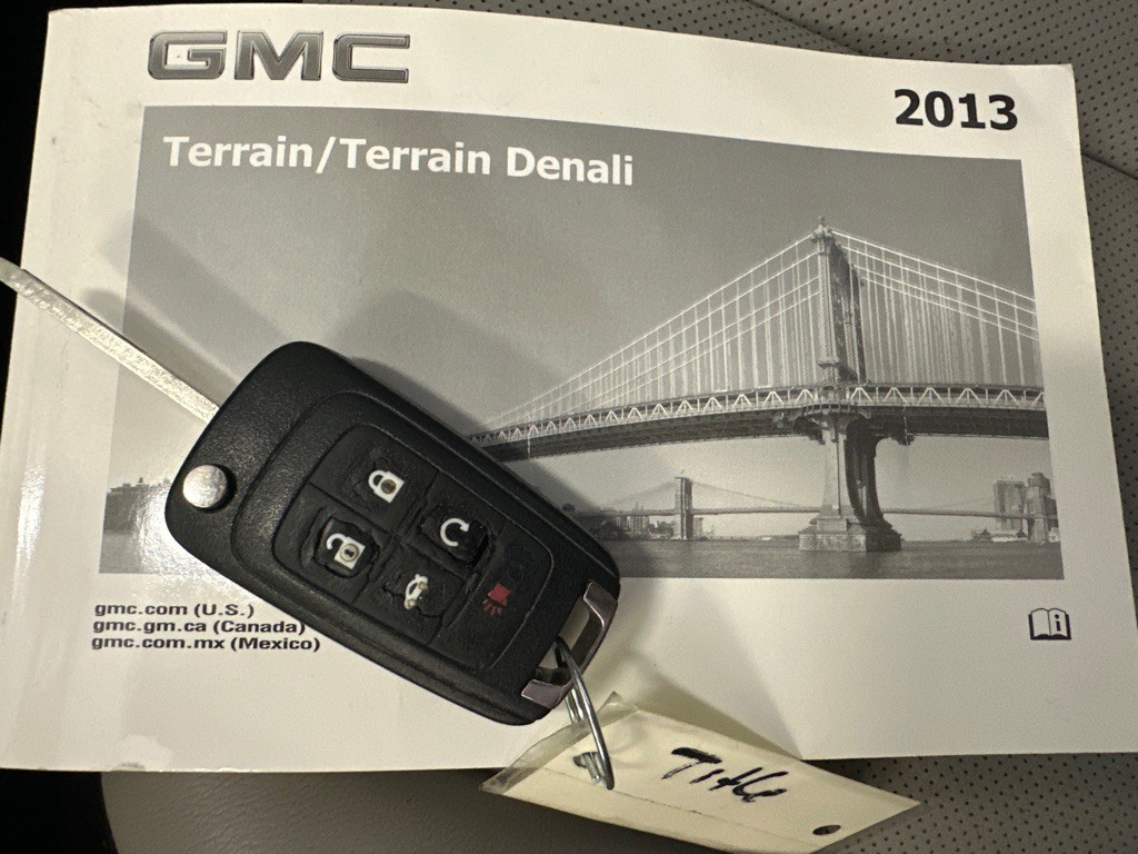 2013 GMC Terrain Image 28