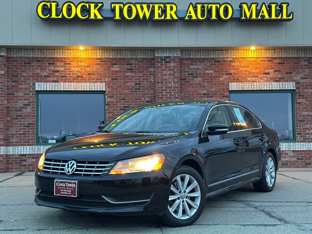 2013 Volkswagen Passat Image 1