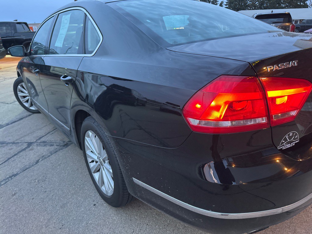 2013 Volkswagen Passat Image 7