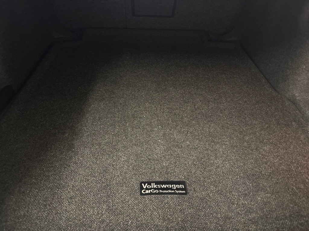 2013 Volkswagen Passat Image 13