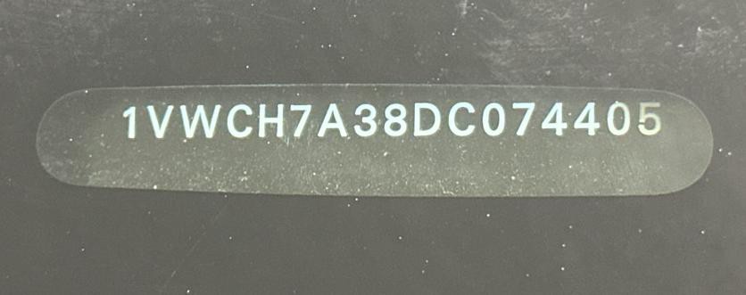 2013 Volkswagen Passat Image 27