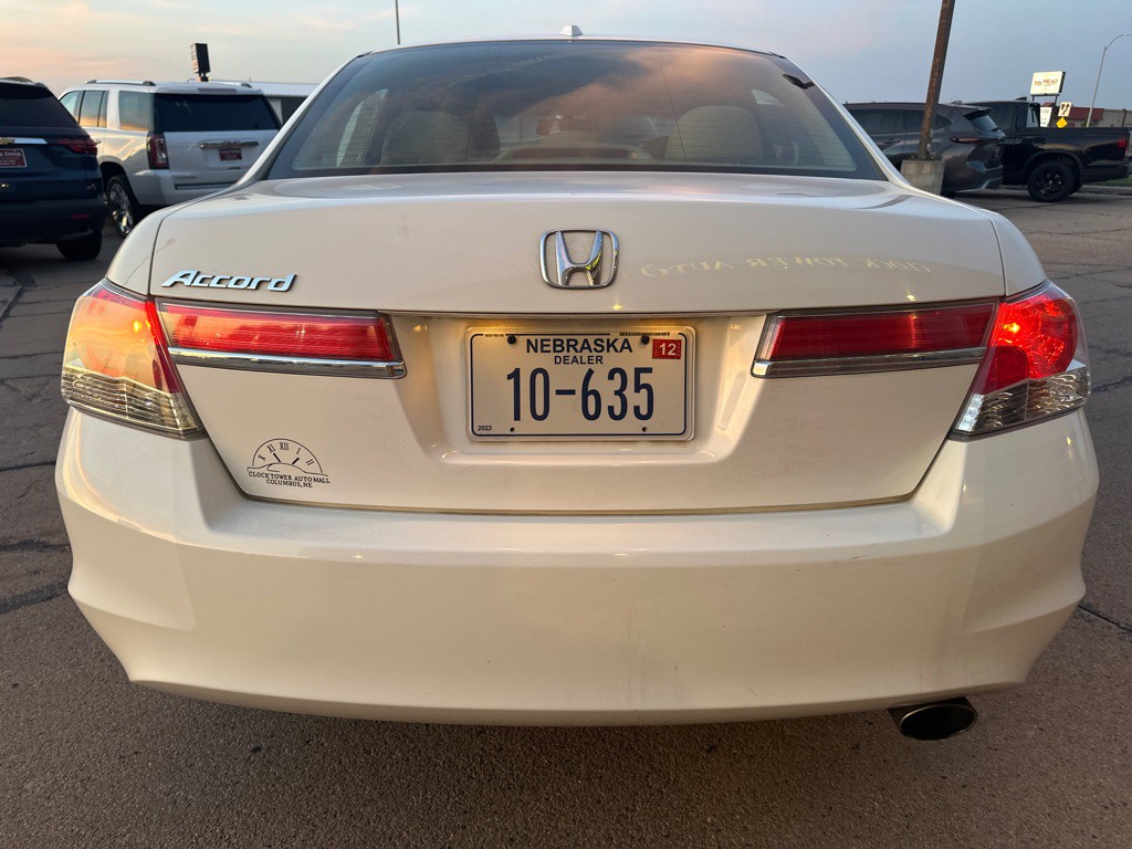 2011 Honda Accord Image 7