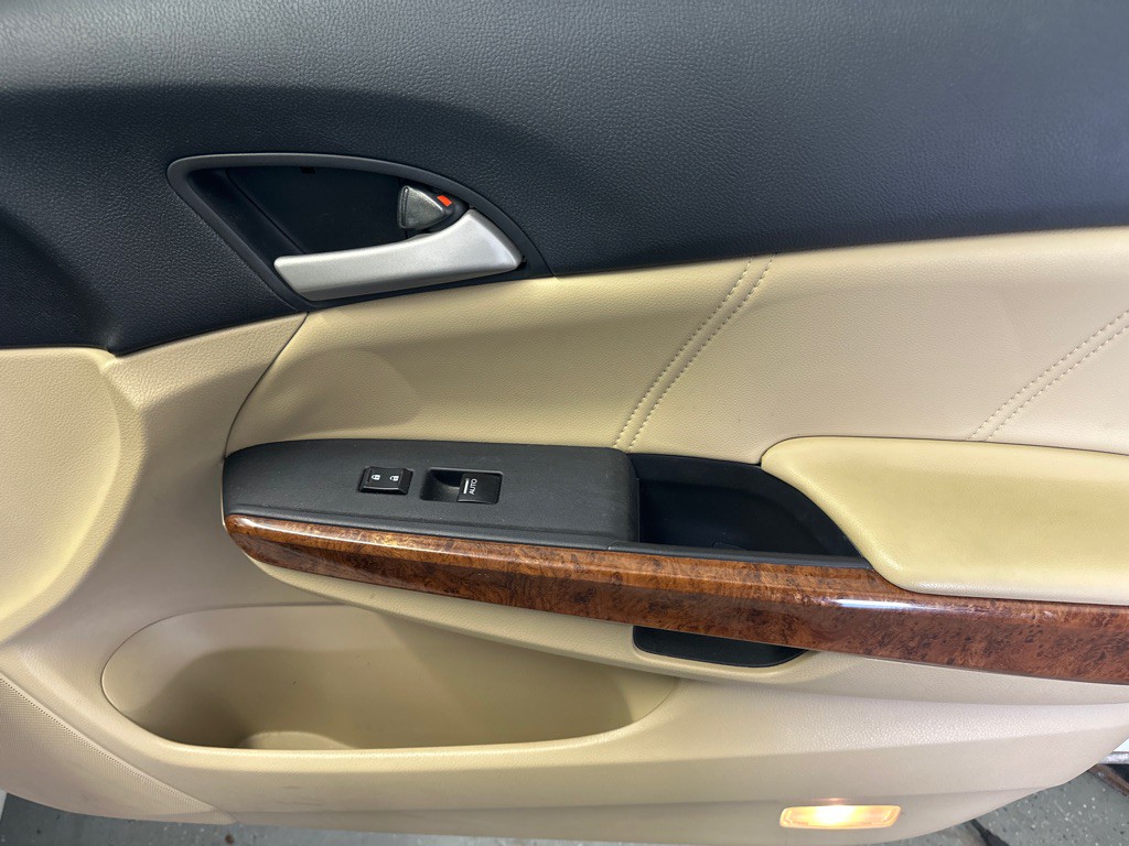 2011 Honda Accord Image 12
