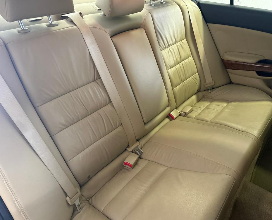 2011 Honda Accord Image 14