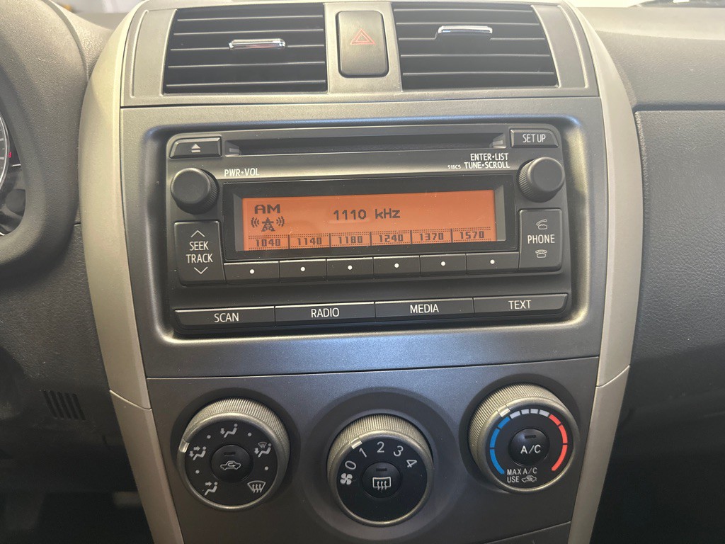 2012 Toyota Corolla Image 18