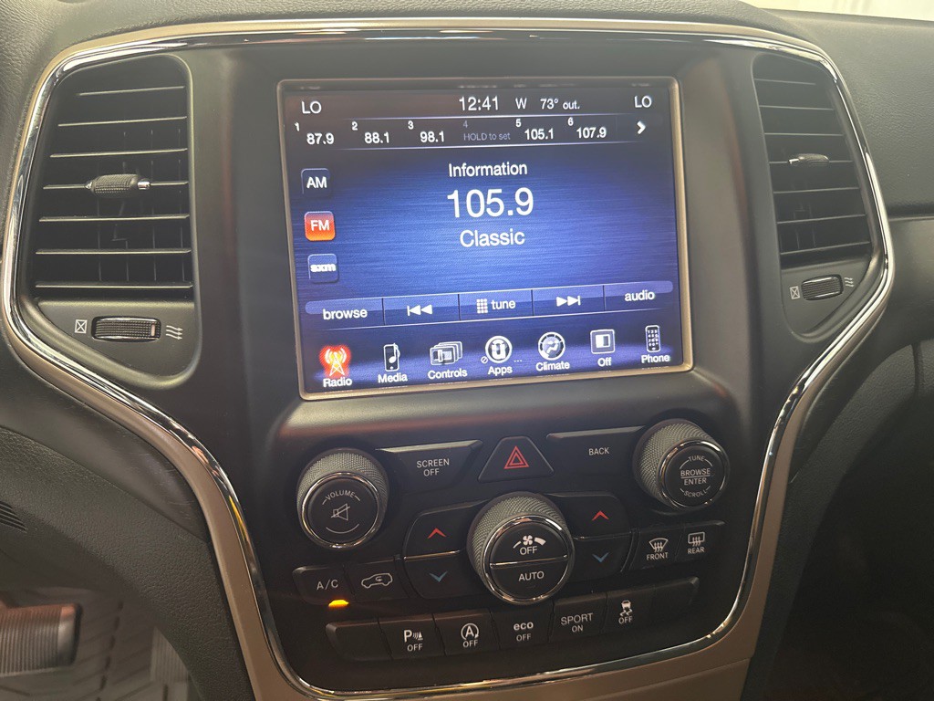 2017 Jeep Grand Cherokee Image 25