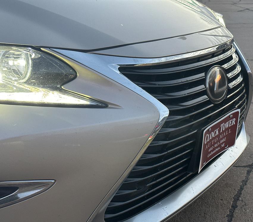2018 Lexus ES Image 5