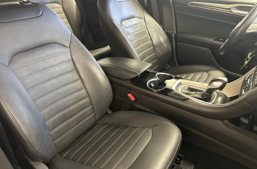 2016 Ford Fusion Image 12