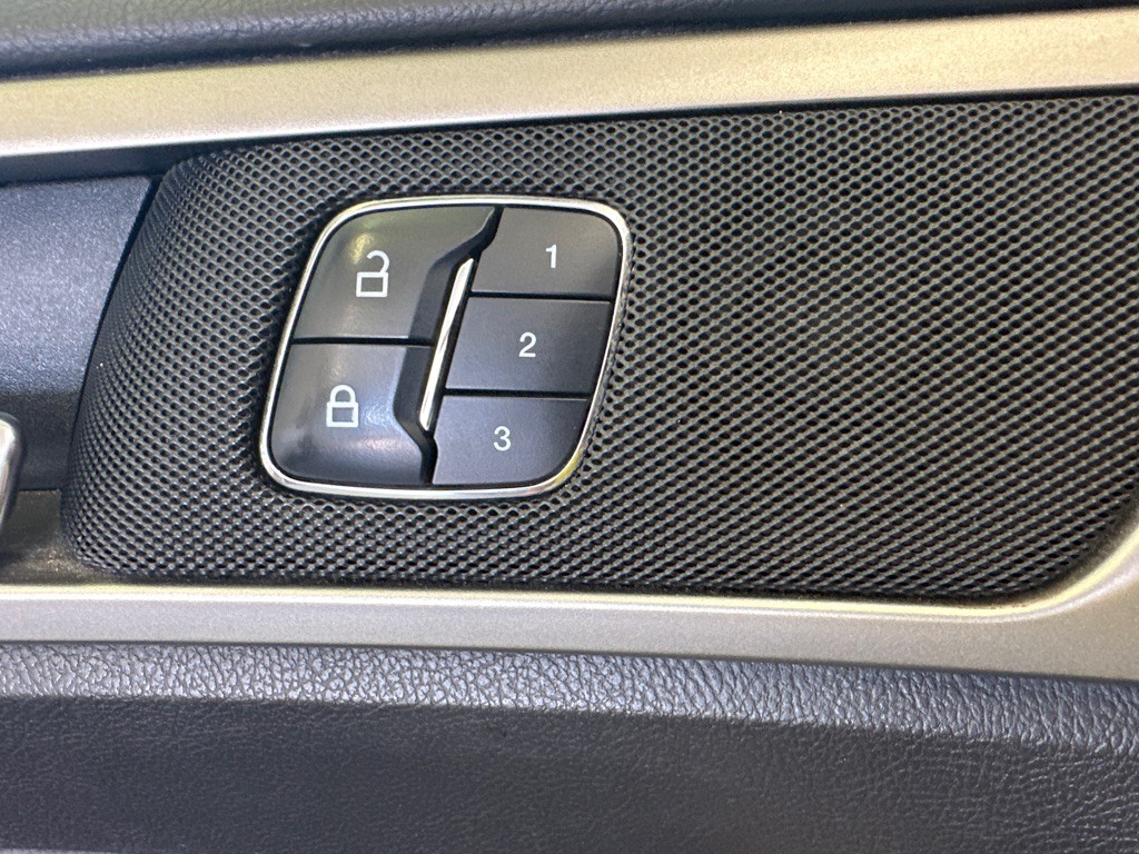 2016 Ford Fusion Image 22