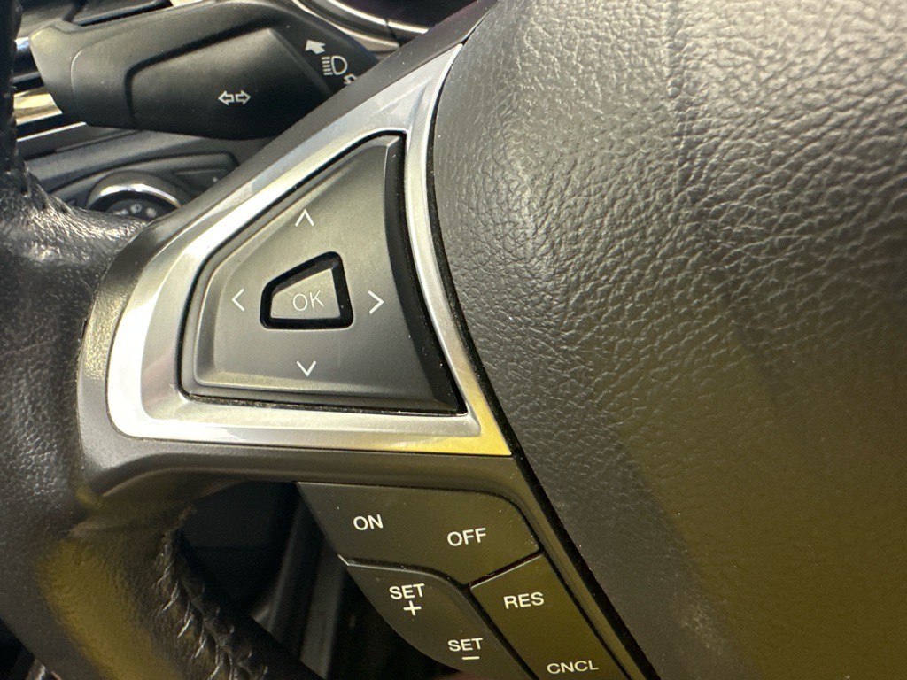 2016 Ford Fusion Image 24
