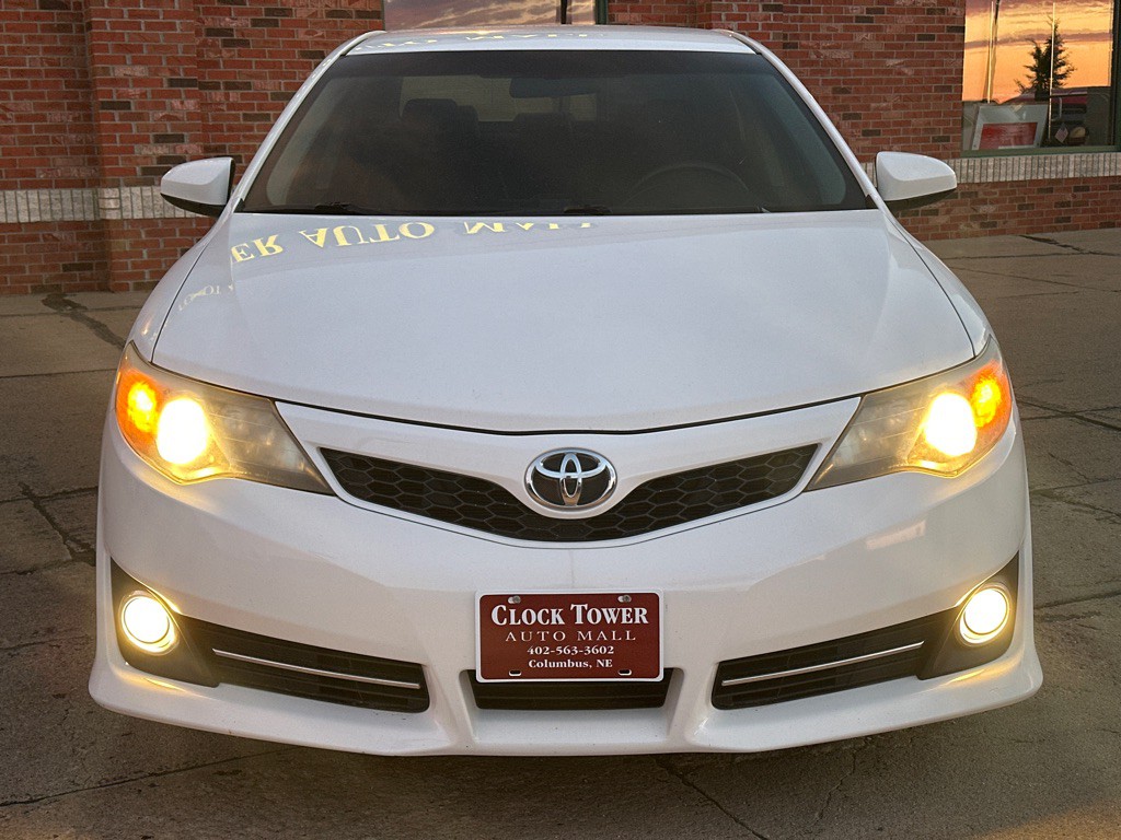 2013 Toyota Camry Image 3