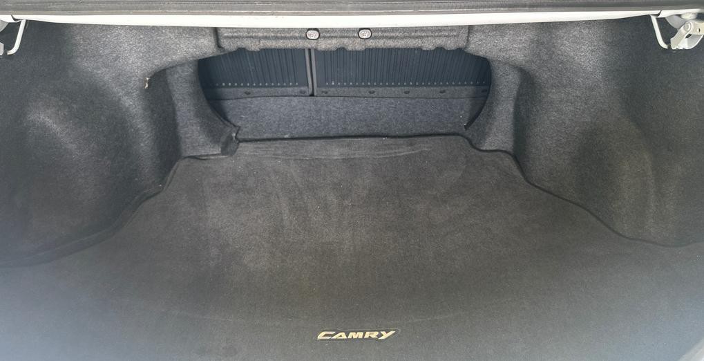 2013 Toyota Camry Image 15