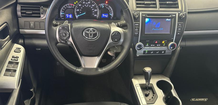 2013 Toyota Camry Image 16