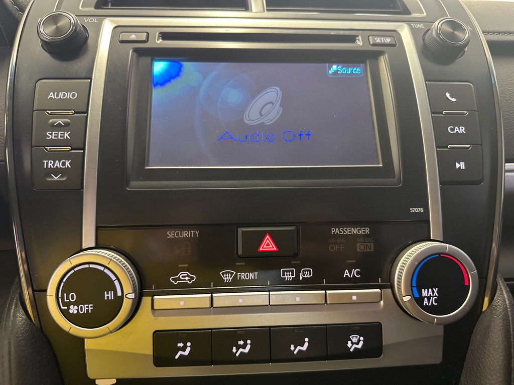 2013 Toyota Camry Image 22