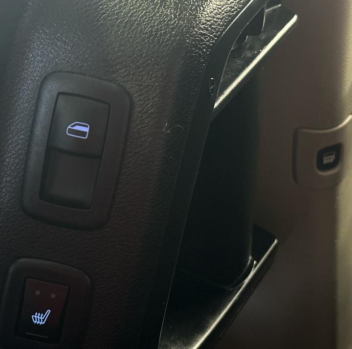 2015 Chrysler Town & Country Image 23