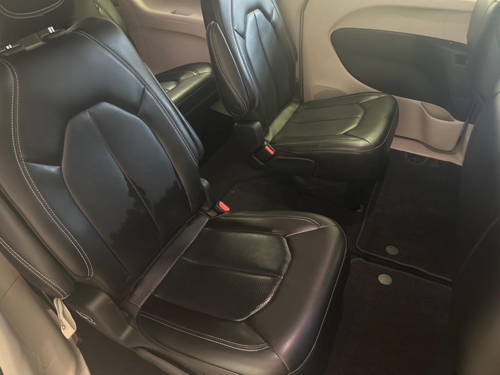 2023 Chrysler Pacifica Image 14