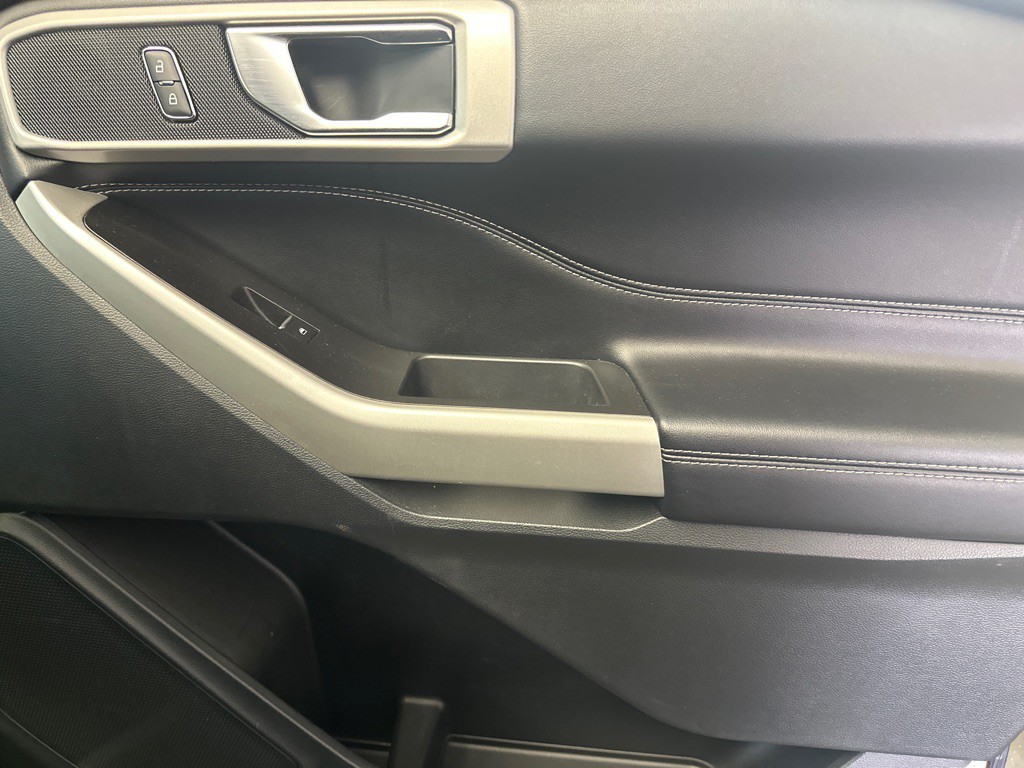 2022 Ford Explorer Image 13