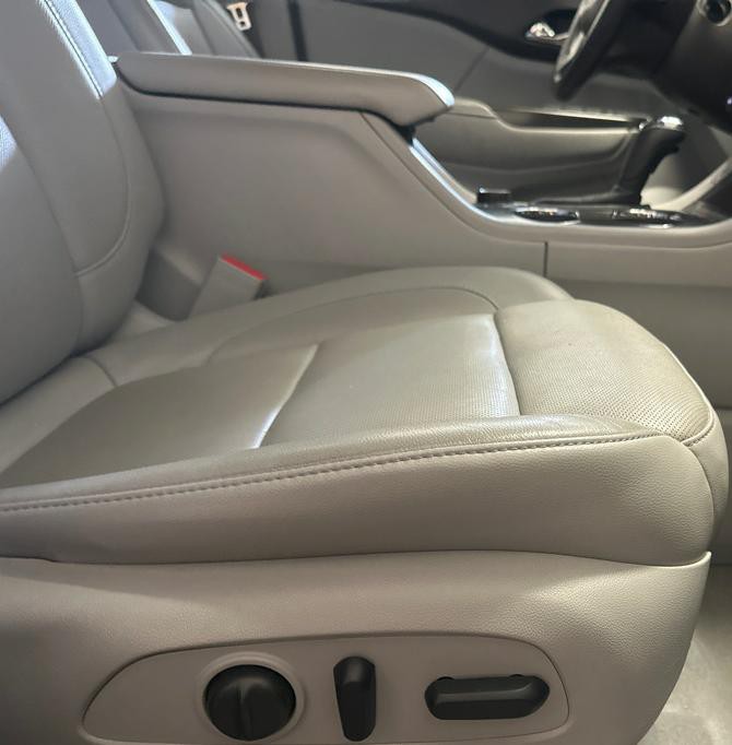 2017 GMC Acadia Image 15