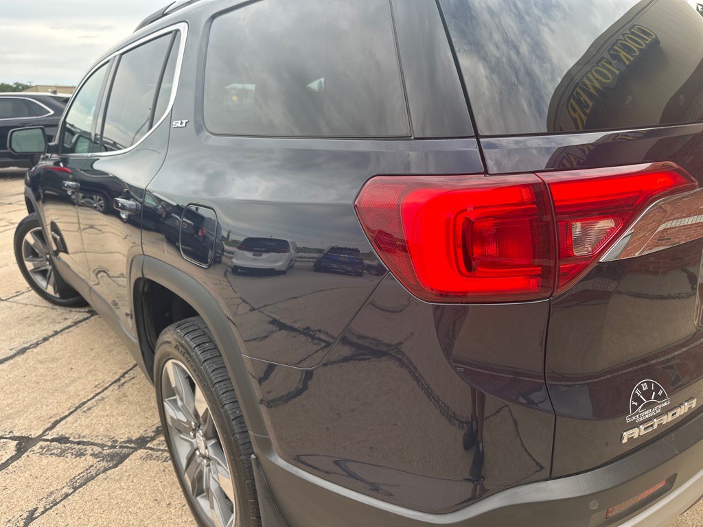 2017 GMC Acadia Image 10