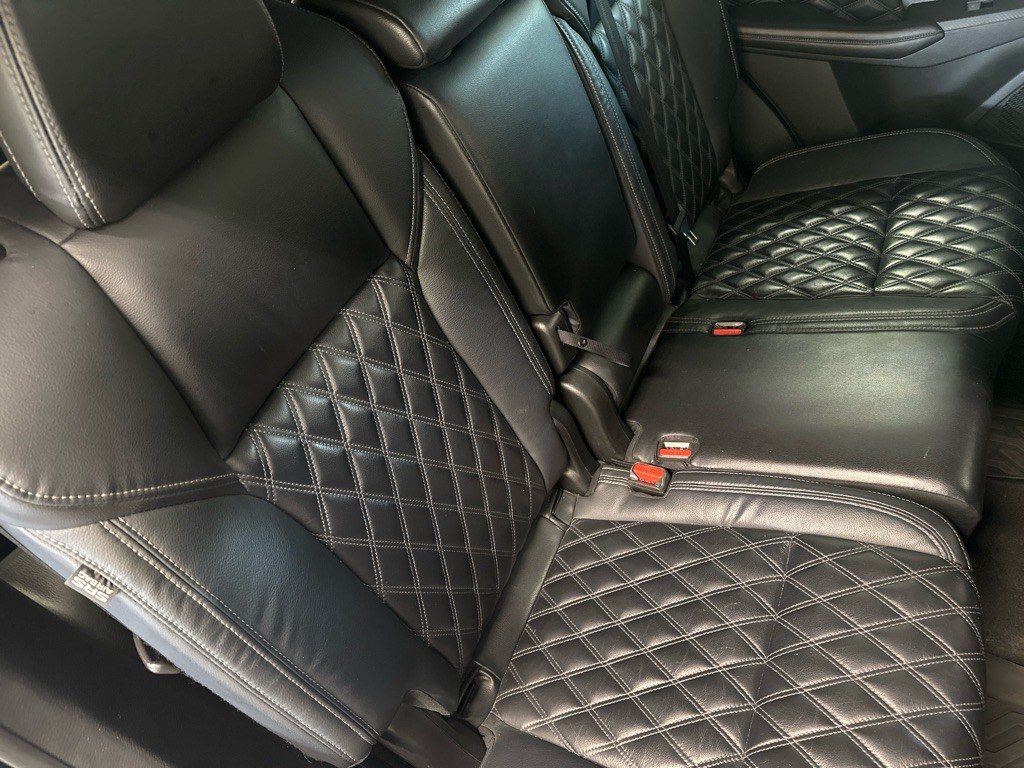 2022 Mitsubishi Outlander Image 8
