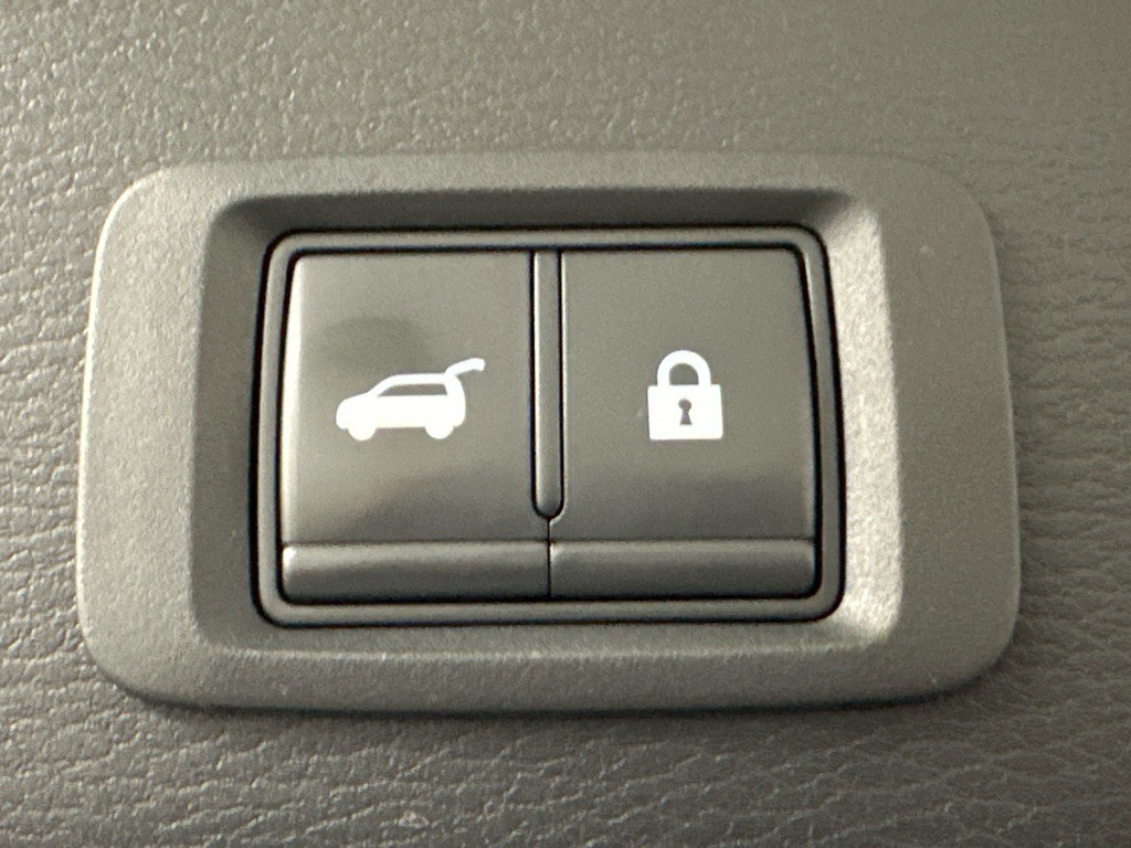 2022 Mitsubishi Outlander Image 12