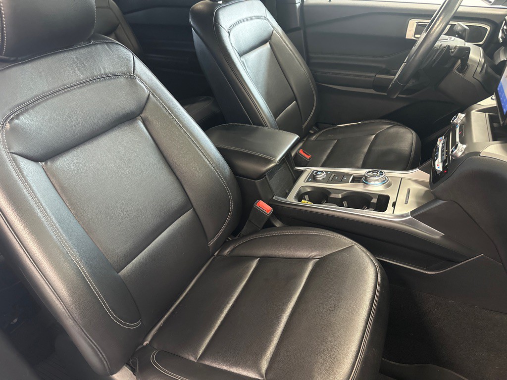 2020 Ford Explorer Image 6