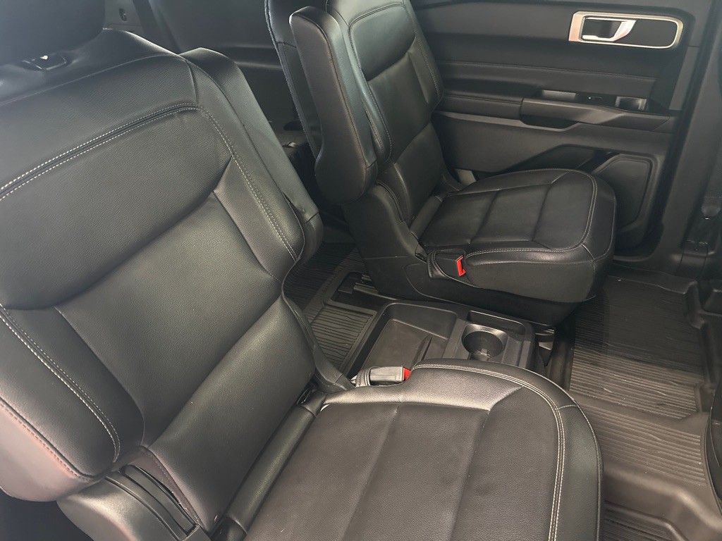 2020 Ford Explorer Image 9