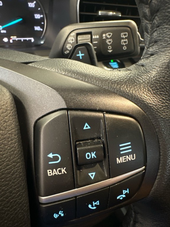 2020 Ford Explorer Image 23