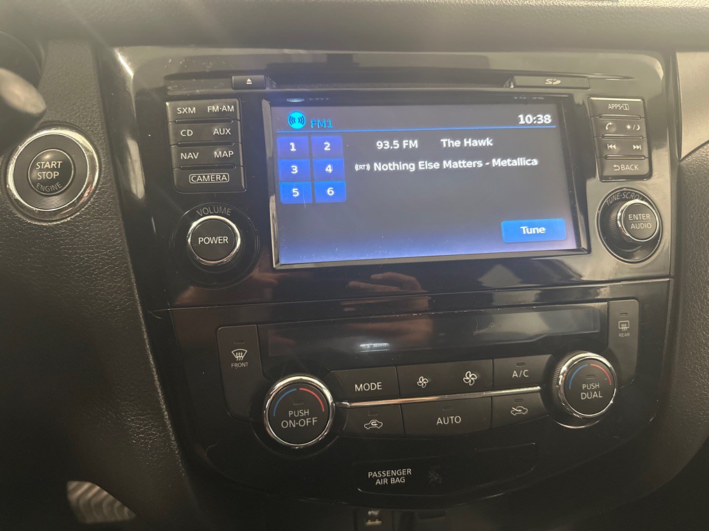 2016 Nissan Rogue Image 29