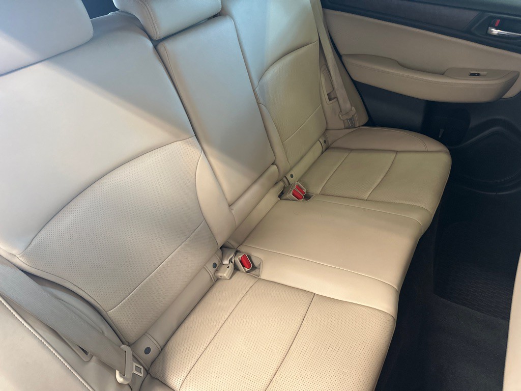 2015 Subaru Outback Image 18