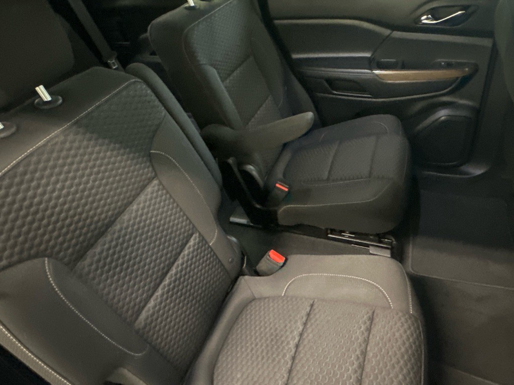 2018 GMC Acadia Image 16