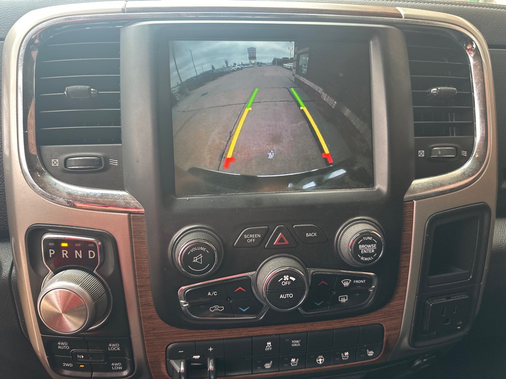 2016 RAM 1500 Image 3