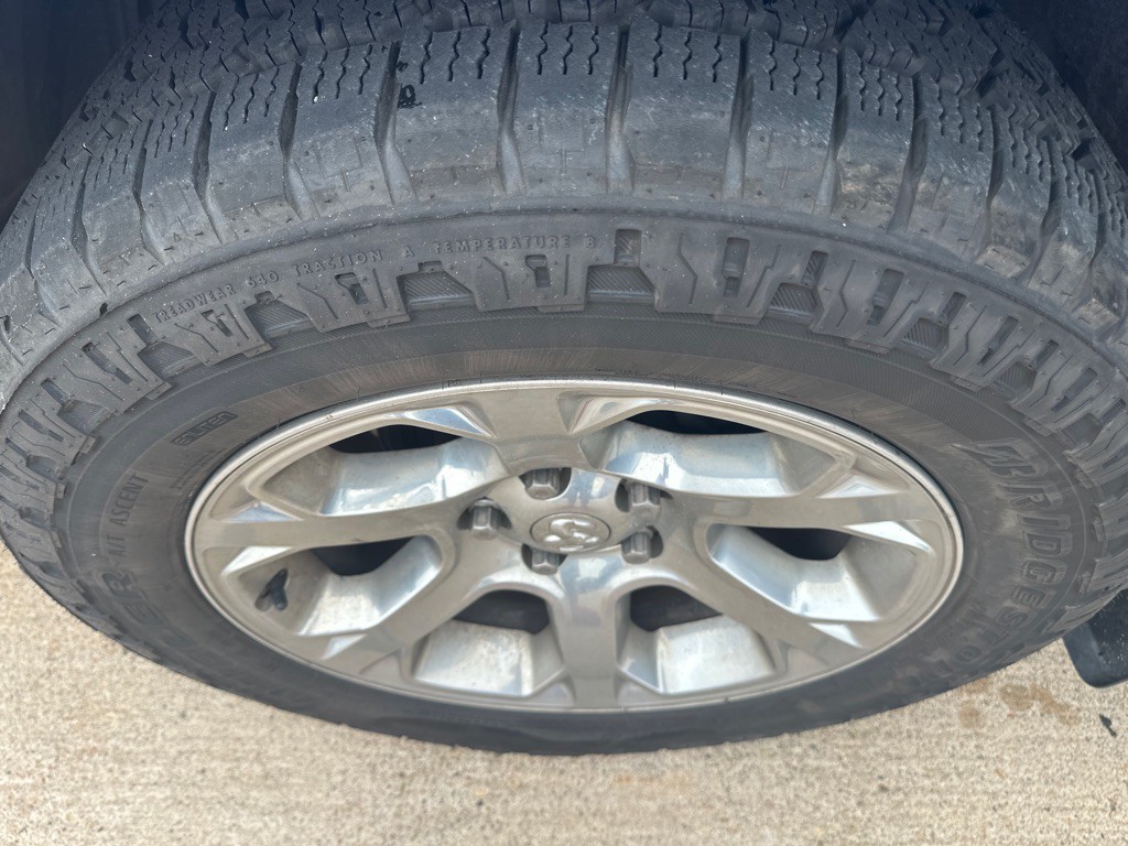 2016 RAM 1500 Image 8