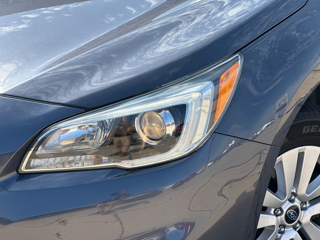 2016 Subaru Outback Image 2