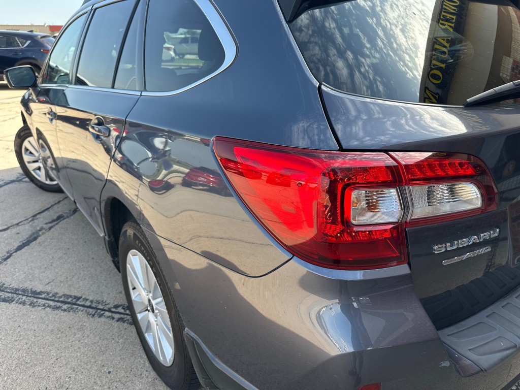 2016 Subaru Outback Image 10