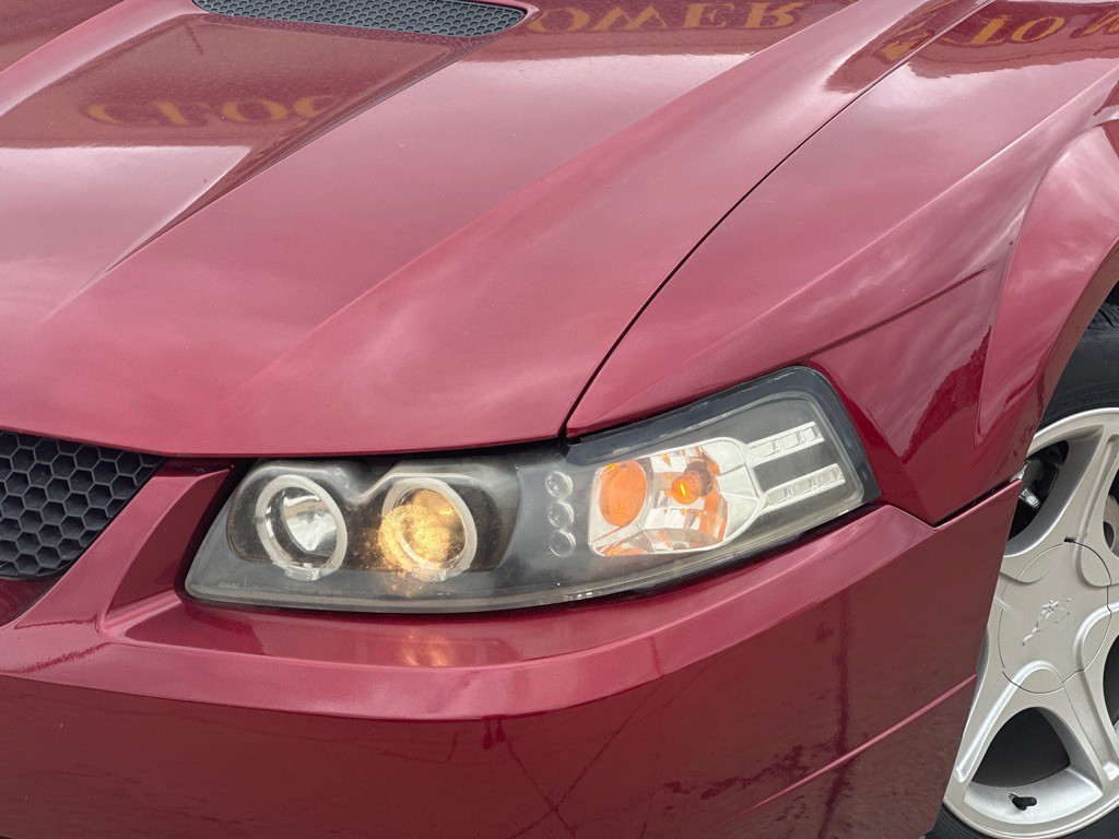 1999 Ford Mustang Image 2