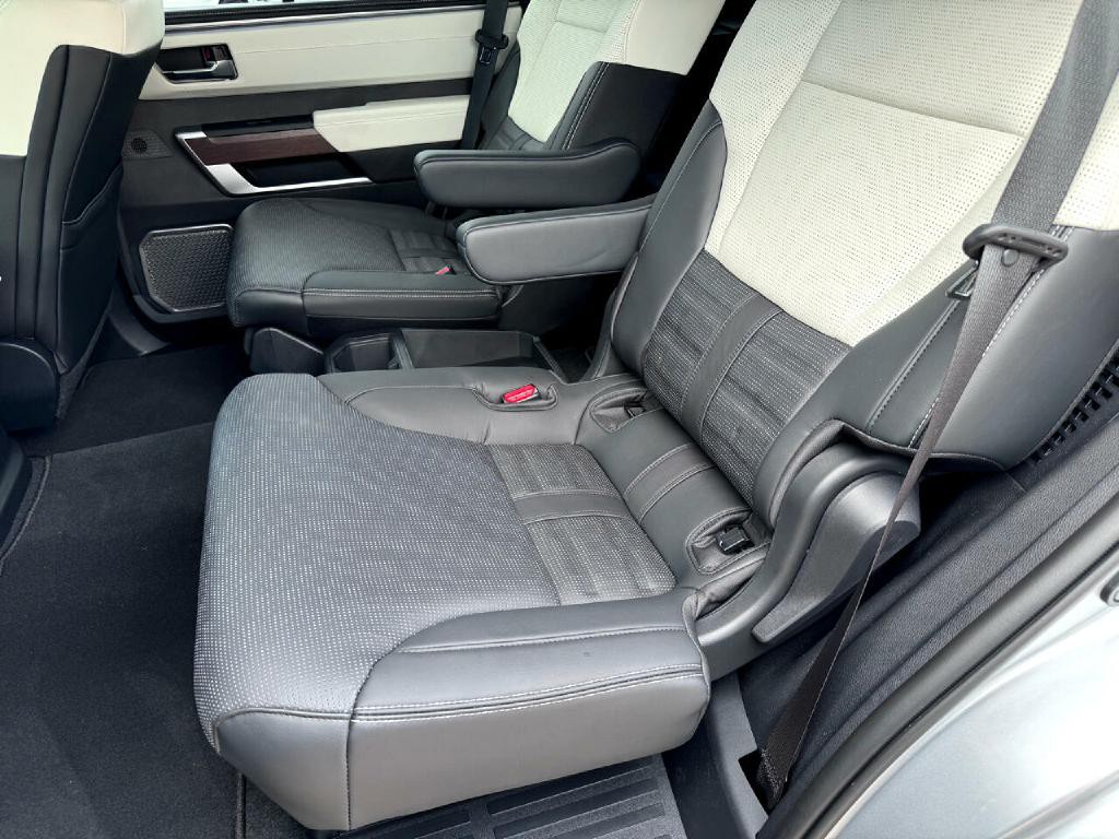 2024 Toyota Sequoia Image 26