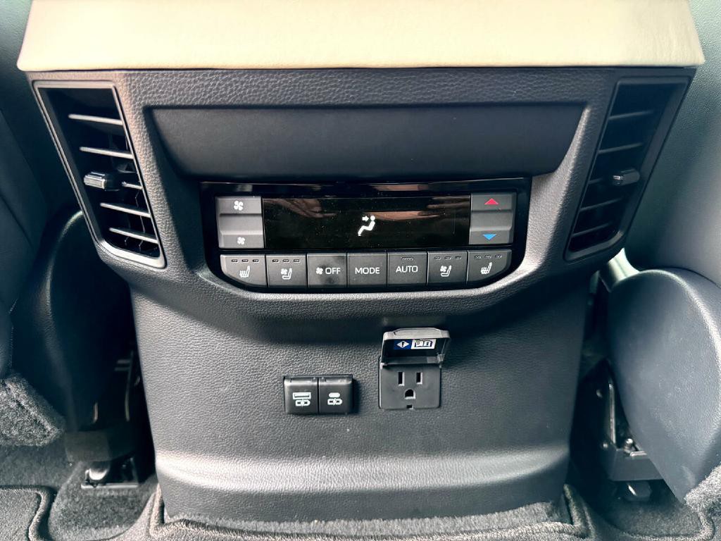 2024 Toyota Sequoia Image 29