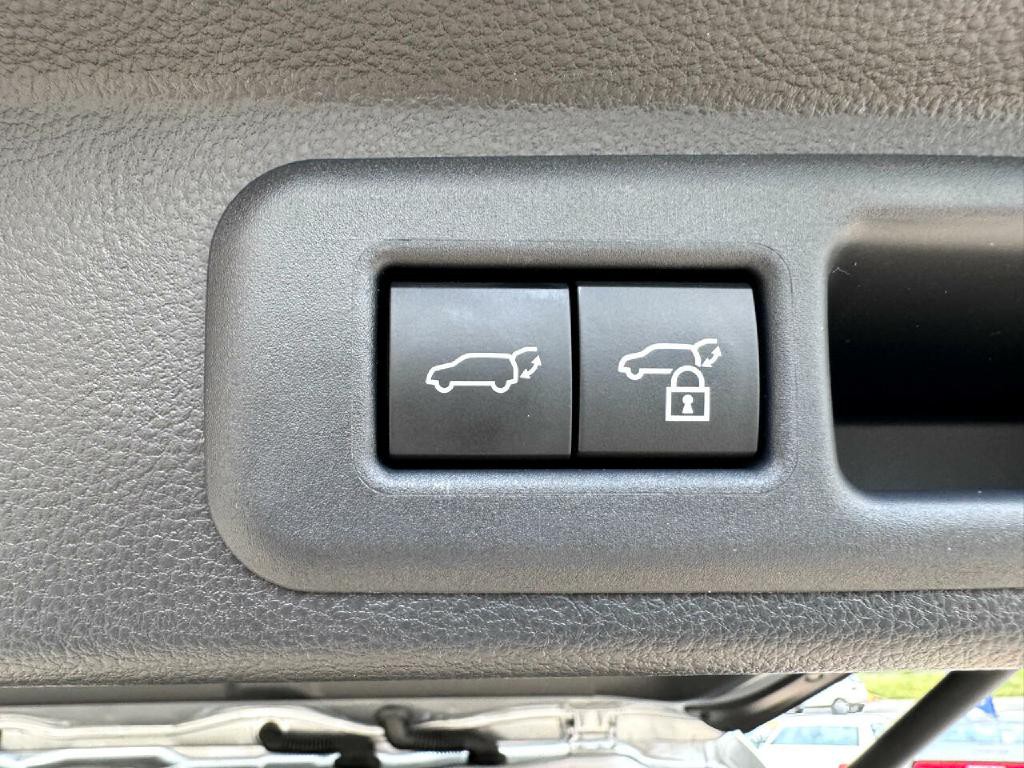 2024 Toyota Sequoia Image 63