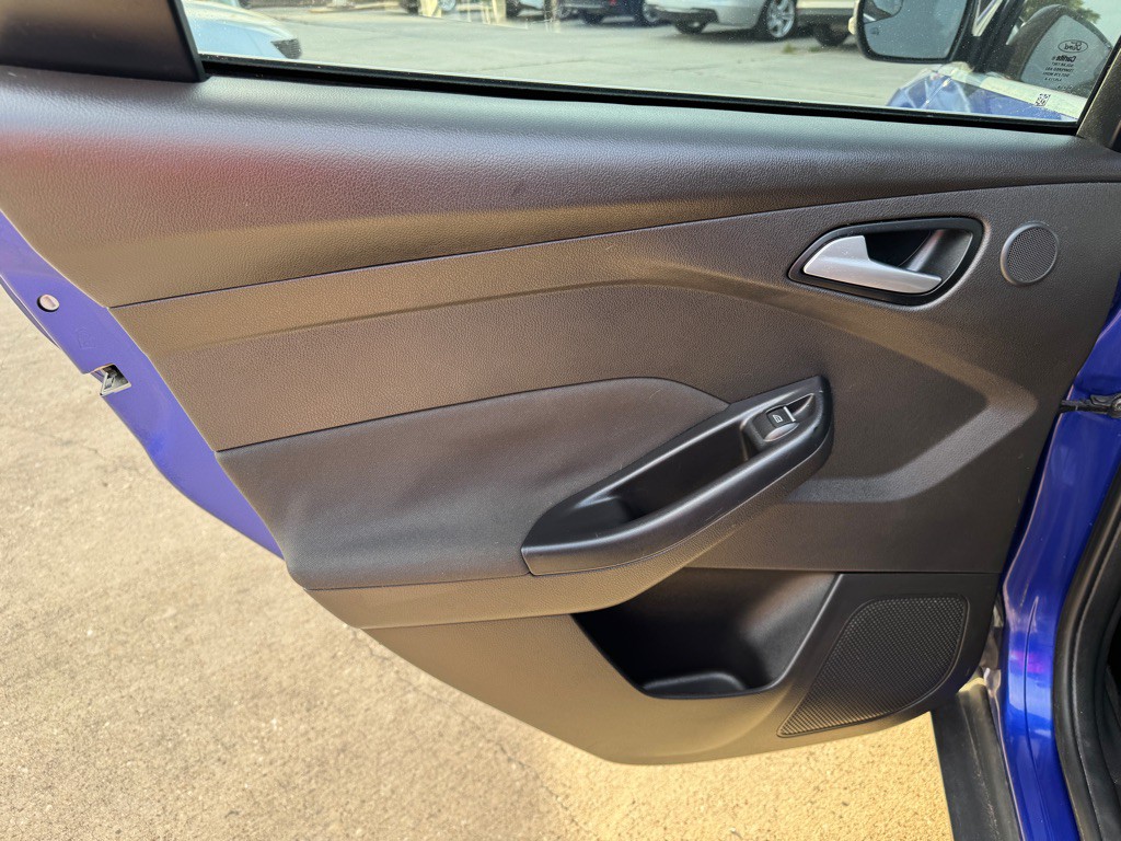 2015 Ford Focus Image 15