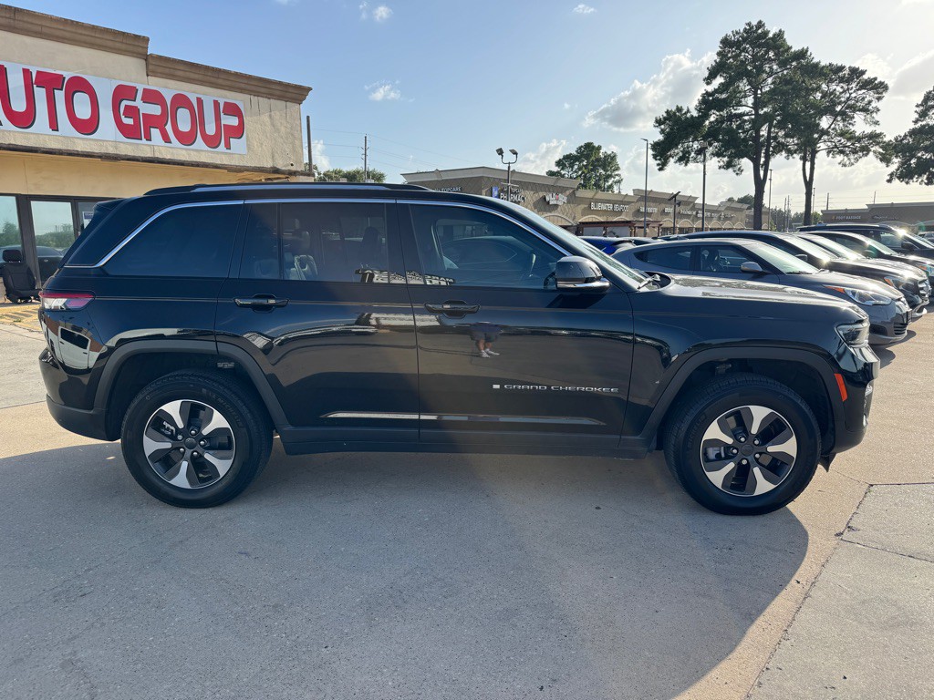 2022 Jeep Grand Cherokee Image 7