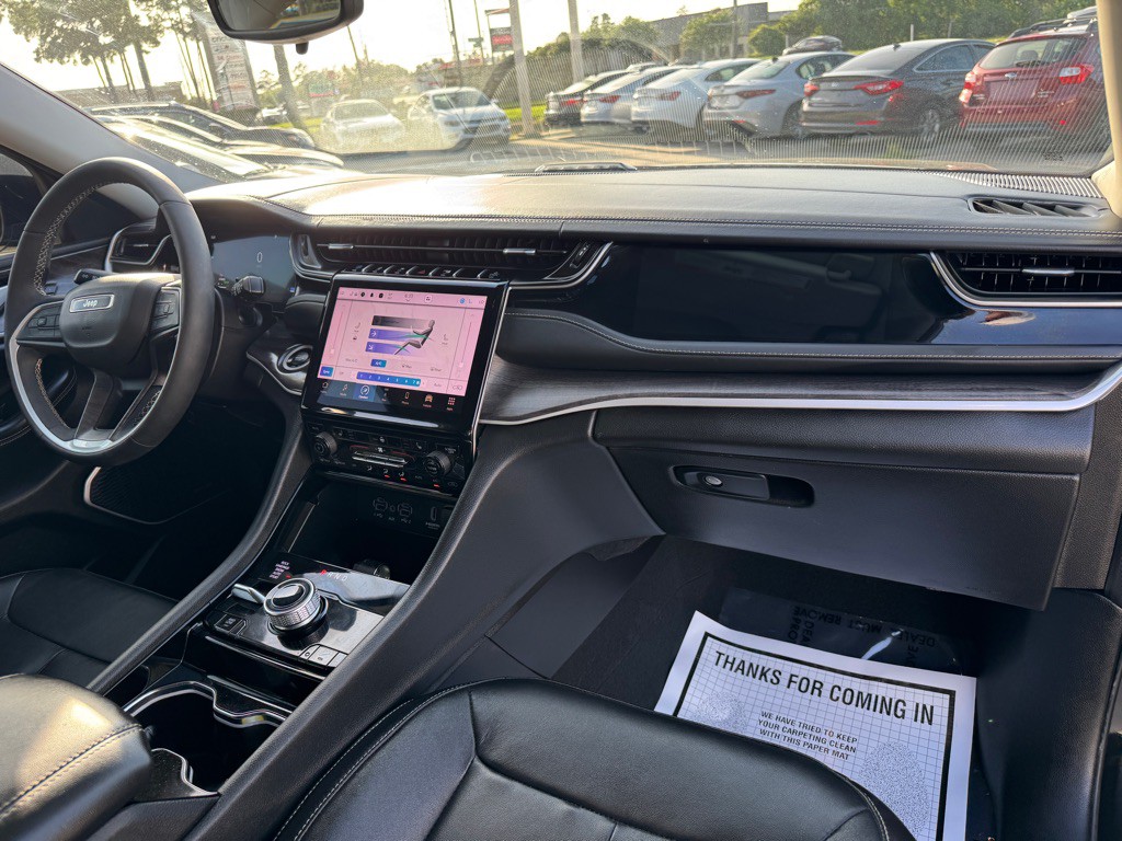 2022 Jeep Grand Cherokee Image 18