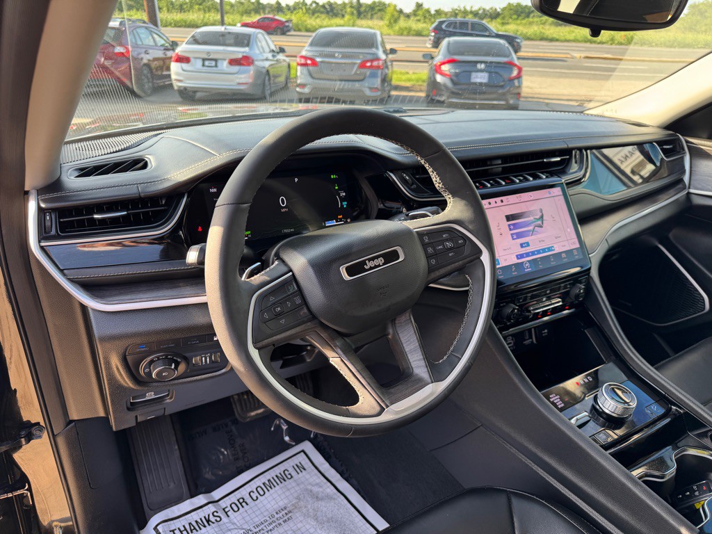 2022 Jeep Grand Cherokee Image 21
