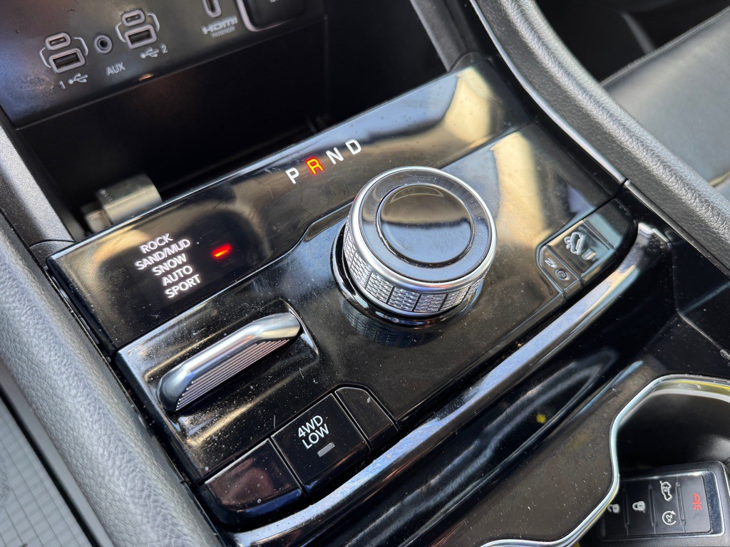 2022 Jeep Grand Cherokee Image 28