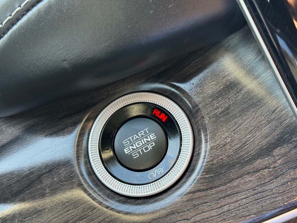 2022 Jeep Grand Cherokee Image 32