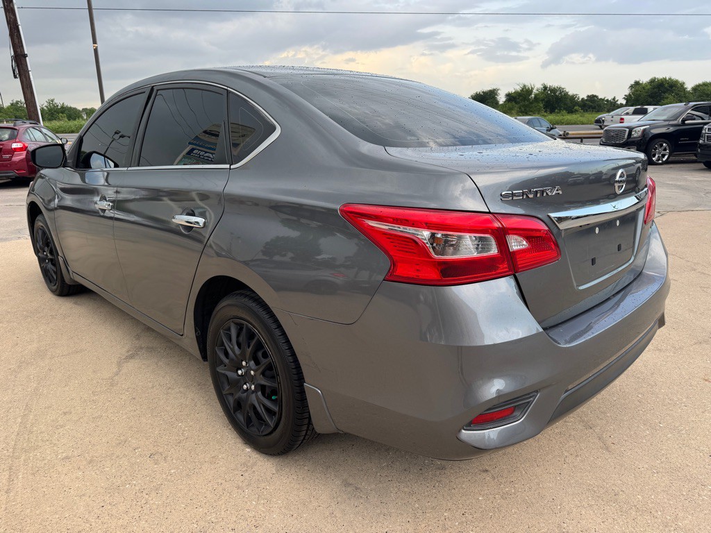 2018 Nissan Sentra Image 9