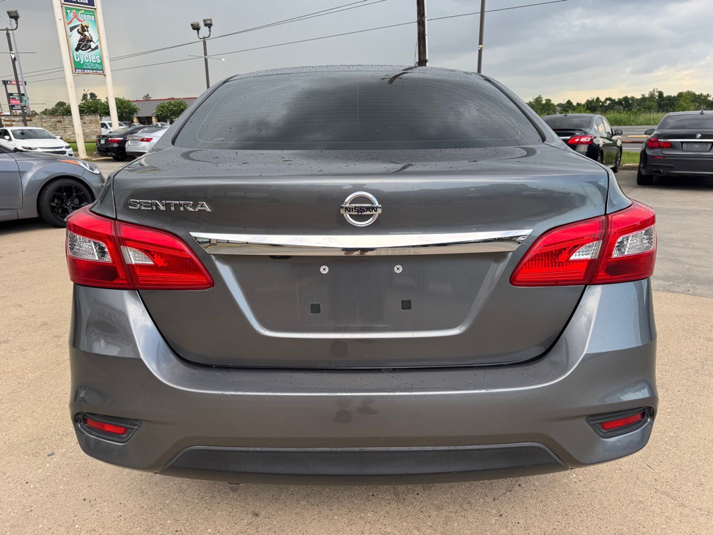 2018 Nissan Sentra Image 10