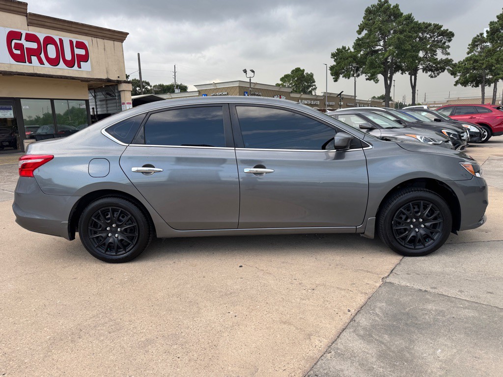 2018 Nissan Sentra Image 12